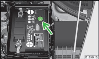 Abb. 142 Fahrzeugbatterie: Säurestandsanzeige